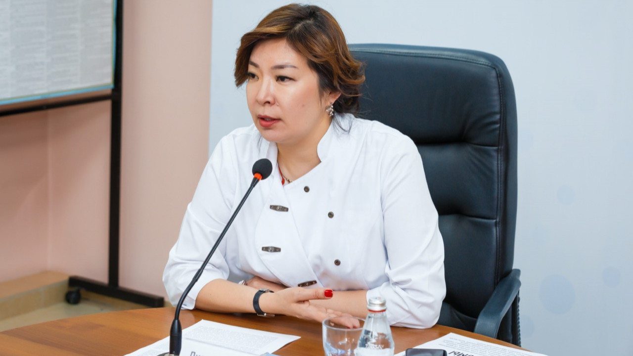 Как лечат заболевших коронавирусом онкопациентов в Казахстане – главный онколог страны
