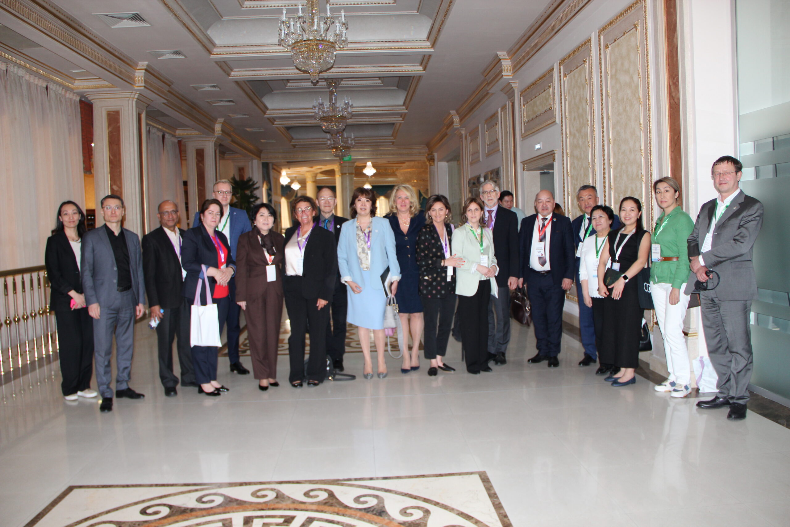 Круглый стол «Элиминация рака шейки матки» с участием представителей ВОЗ и авторитетных международных организаций состоялся в Алматы