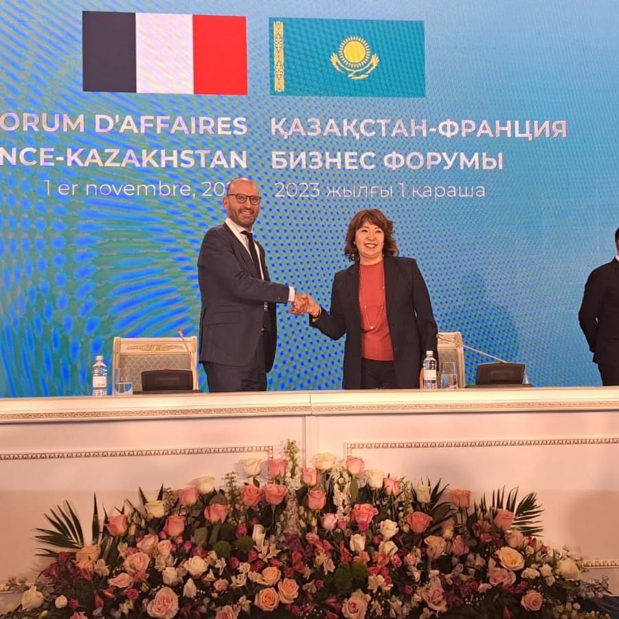 В рамках визита президента Франции Э. Макрон состоялся Казахстанско-Французский бизнес-форум.